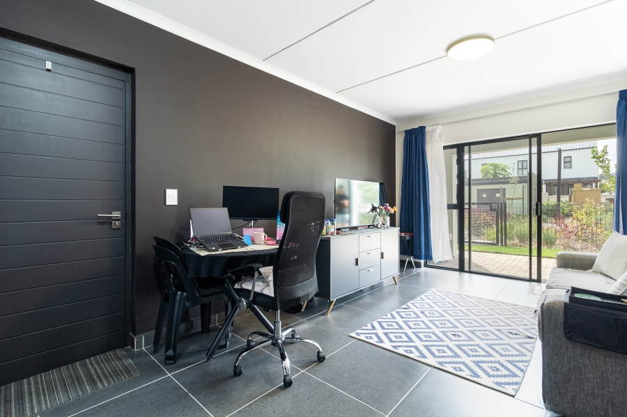 1 Bedroom Property for Sale in Jakarandas Western Cape